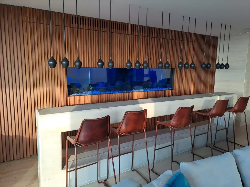 Aquarium Bar